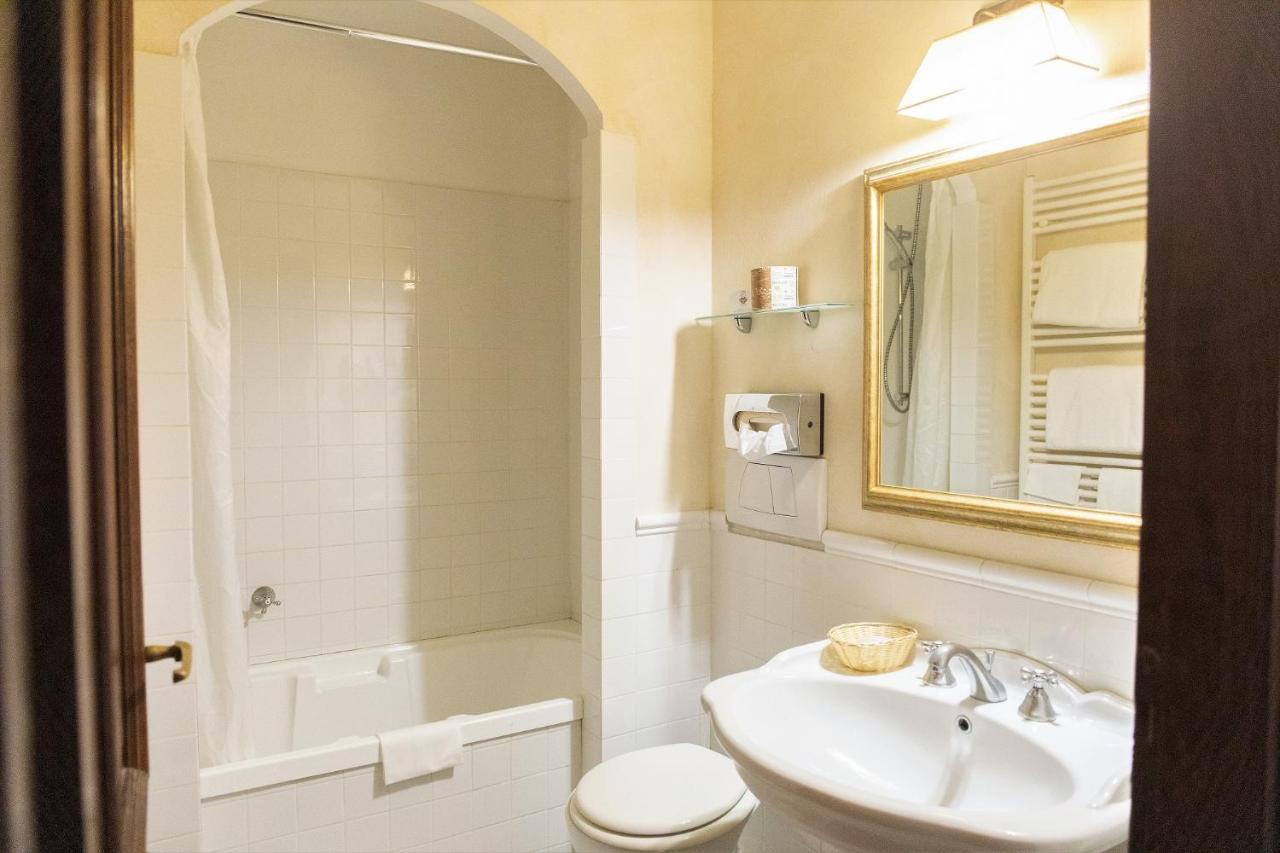 Hotel Clitunno スポレート エクステリア 写真